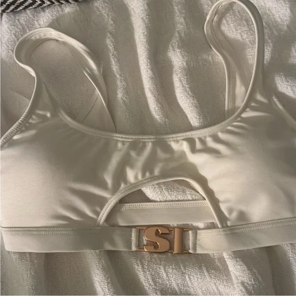 CCO Bundle @ambertrisann | Bon Voyage Shop & Share 12/7 @rockergirl717 - Picture 12 of 12